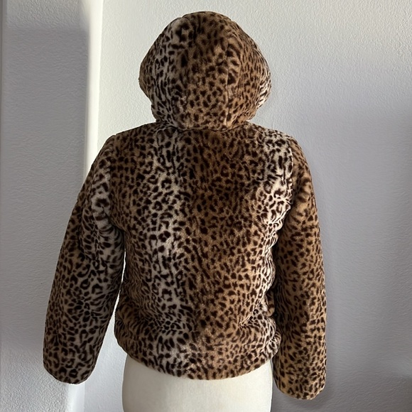 FASHION NOVA KIDS Leopard print, Faux FurJacket - Picture 3 of 6